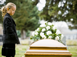 Cómo abordar la muerte de un ser querido con los niños